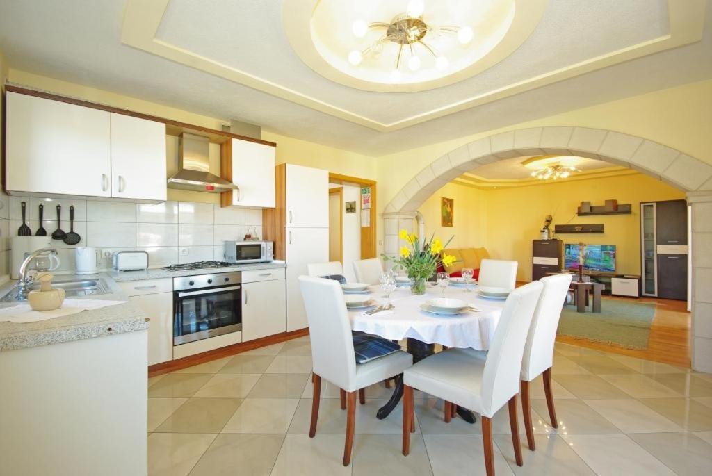 Apartments Villa Rose Сумартин Экстерьер фото